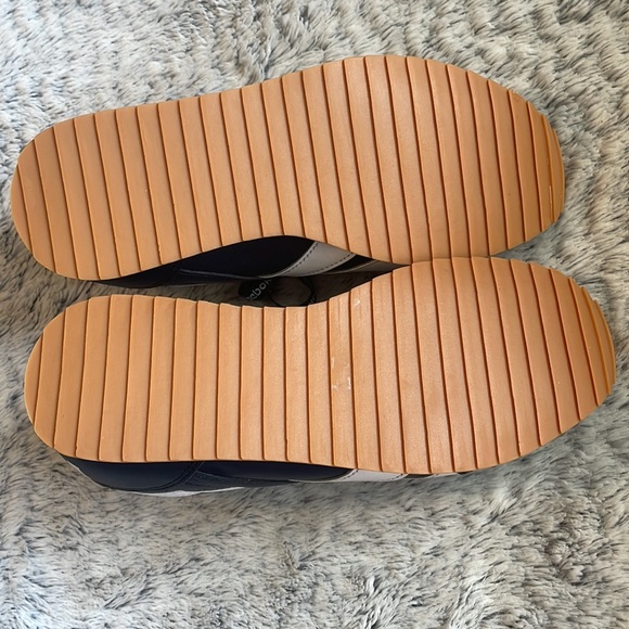 🚩SOLD🚩Reebok sneakers - Picture 13 of 15